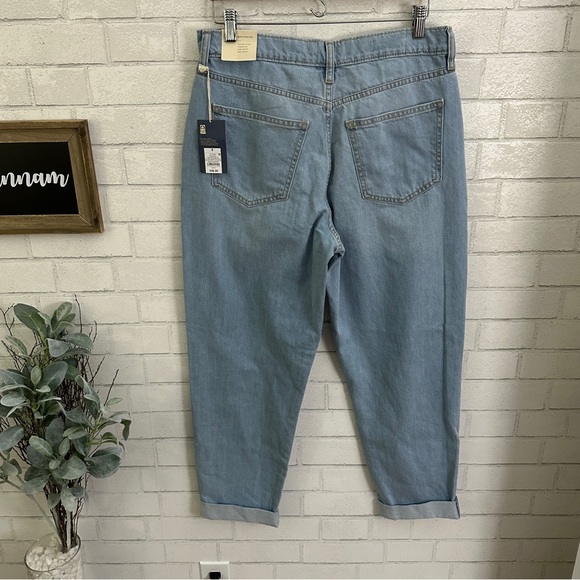 UNIVERSAL THREAD GOODS CO. Light Blue Distressed Boyfriend Jean - Picture 6 of 9